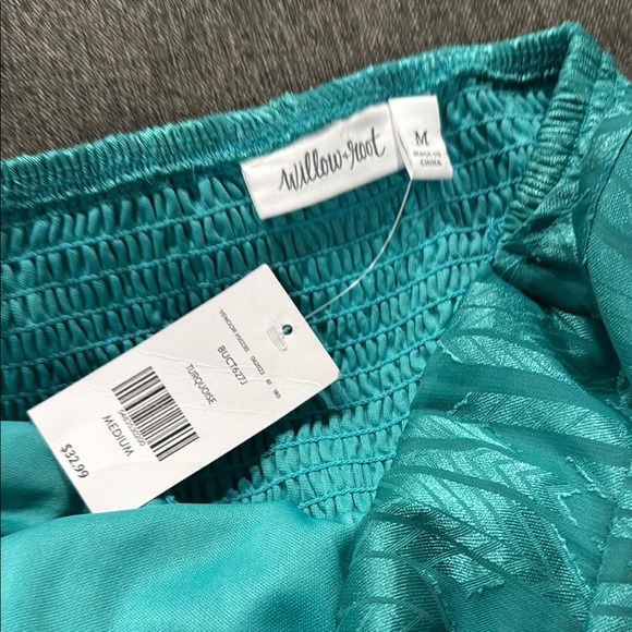 TURQUOISE Asymmetrical Tie Front Crop Top - Picture 2 of 2